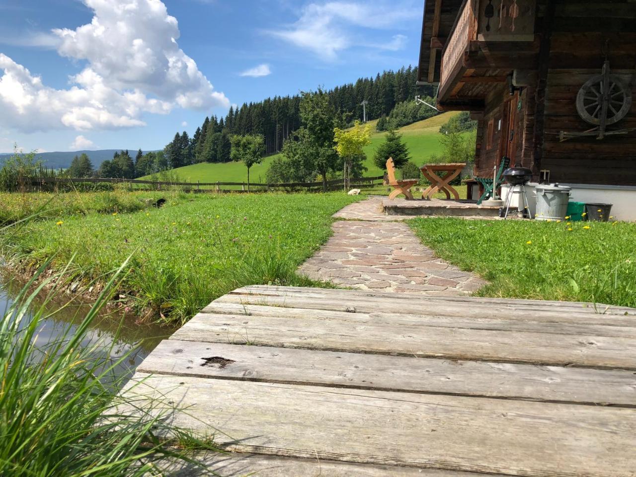 Waldheimathuette Villa Sankt Kathrein am Hauenstein Exteriör bild
